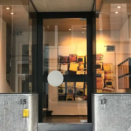 아파트 With Free Covered Parking - Center *