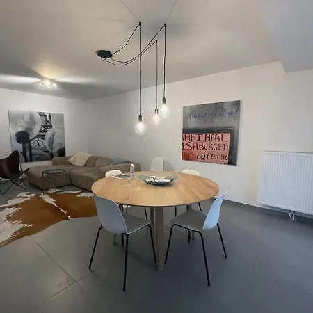 Appartement With Free Covered Parking - Center Gand